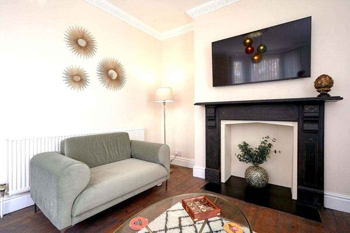 Stunning Ground Floor Apartment Near Southwold Exterior photo