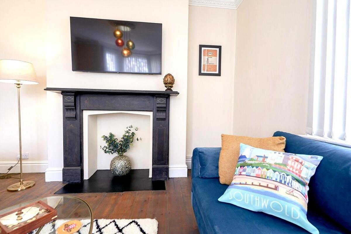 Stunning Ground Floor Apartment Near Southwold Exterior photo