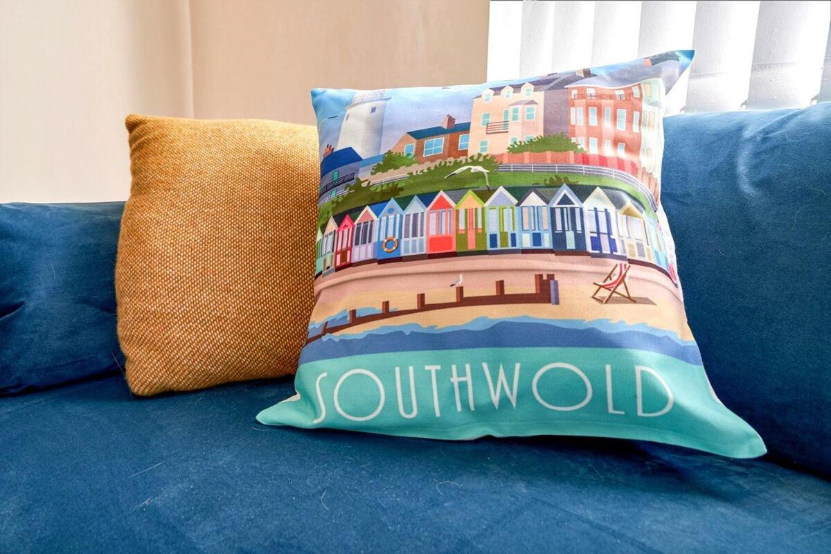 Stunning Ground Floor Apartment Near Southwold Exterior photo